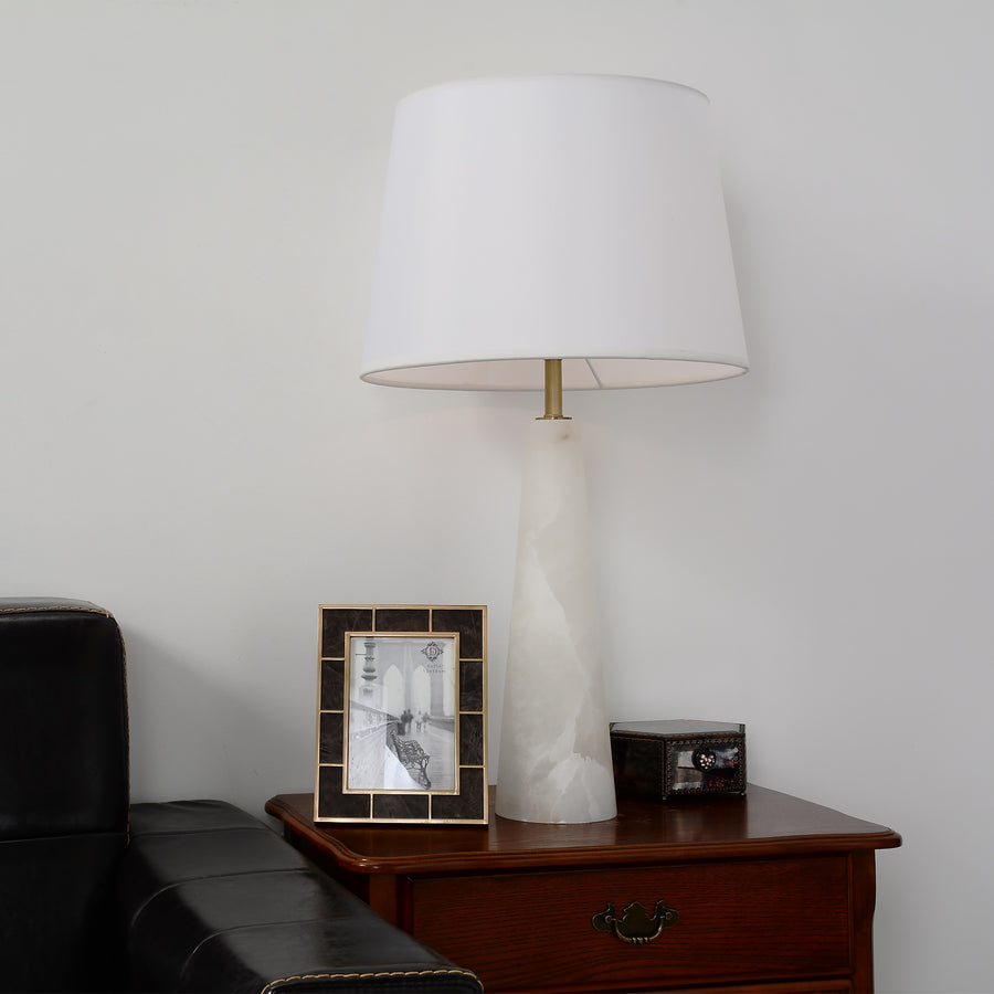 CILICIA TABLE LAMP